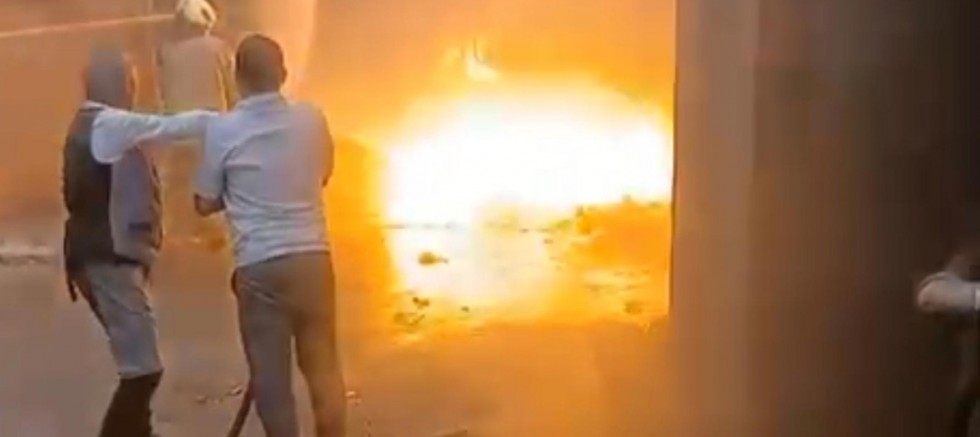 Ümraniye'de İşyeri Deposunda Yangın